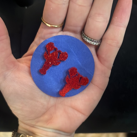 Brand New Lobster Stud Earrings - Picture 2 of 2